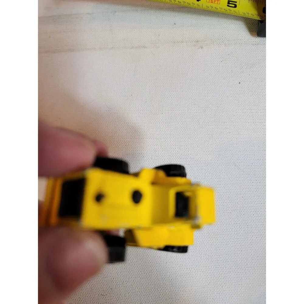 Vintage 1970s Hot Wheels 3 Wheel Loader 1979 Yellow Diecast VTG